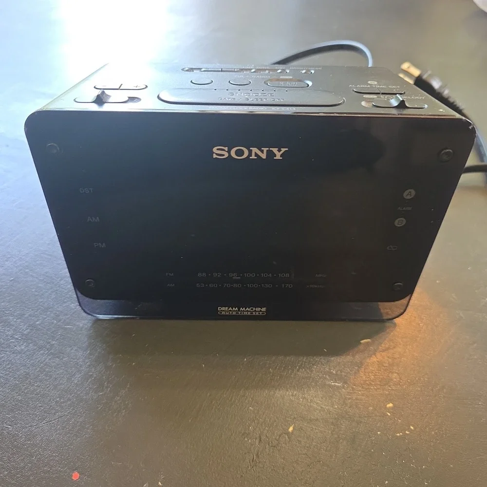 Sony Dream Machine ICF-C414 Dual Alarm Clock Radio AM FM Black Auto Time Set